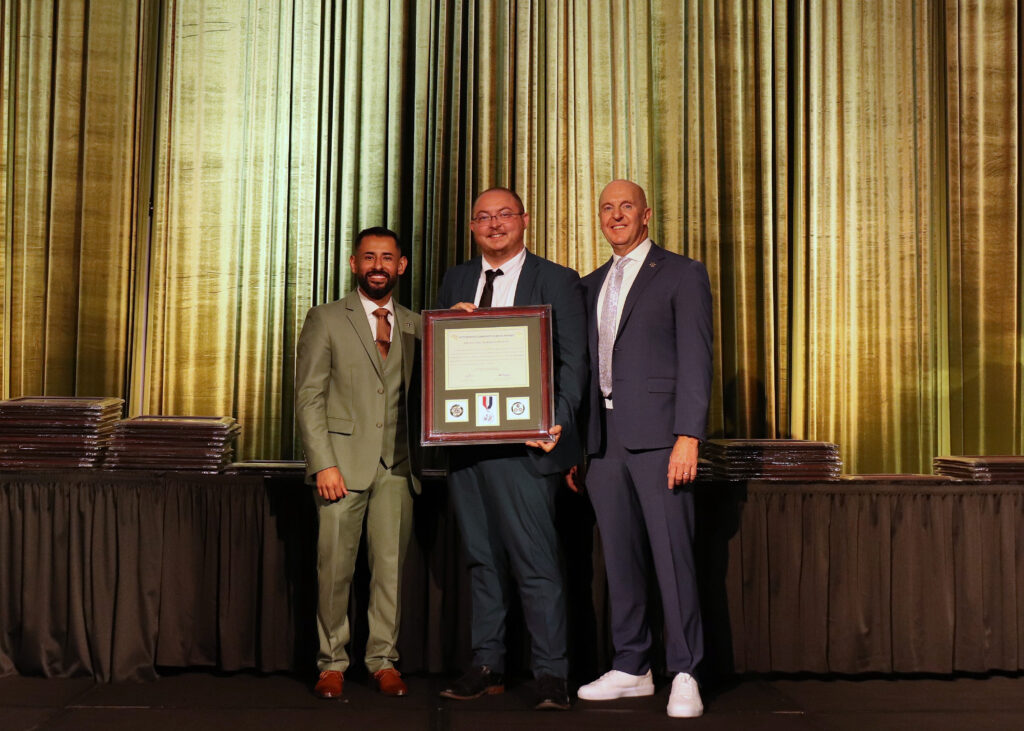 Riverside Sheriff's Association Award Dinner. 

Pictured: Jose Santos (Riverside Sheriff's Association President), Marshall Hamilton (SAFE FJC Executive Director), and Captain Evan Petersen (Riverside Sheriff's Association, Executive Director).